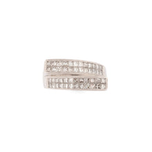 Charger l'image dans la galerie, Bague en or gris design en diamant taille princesse