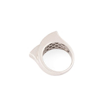 Charger l'image dans la galerie, Bague en or gris design en diamant taille princesse