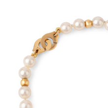 Charger l'image dans la galerie, Collier perles Akoya et boule d'or fermoir menottes de la maison Dinh Van