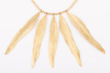 Charger l'image dans la galerie, Collier en or H.Stern formant des plumes en or