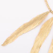 Charger l'image dans la galerie, Collier en or H.Stern formant des plumes en or