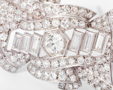 Charger l'image dans la galerie, Broche en platine et diamants