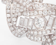 Charger l'image dans la galerie, Broche en platine et diamants