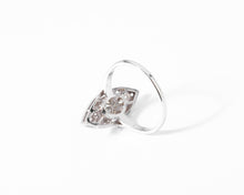 Charger l'image dans la galerie, Bague marquise en platine et diamant