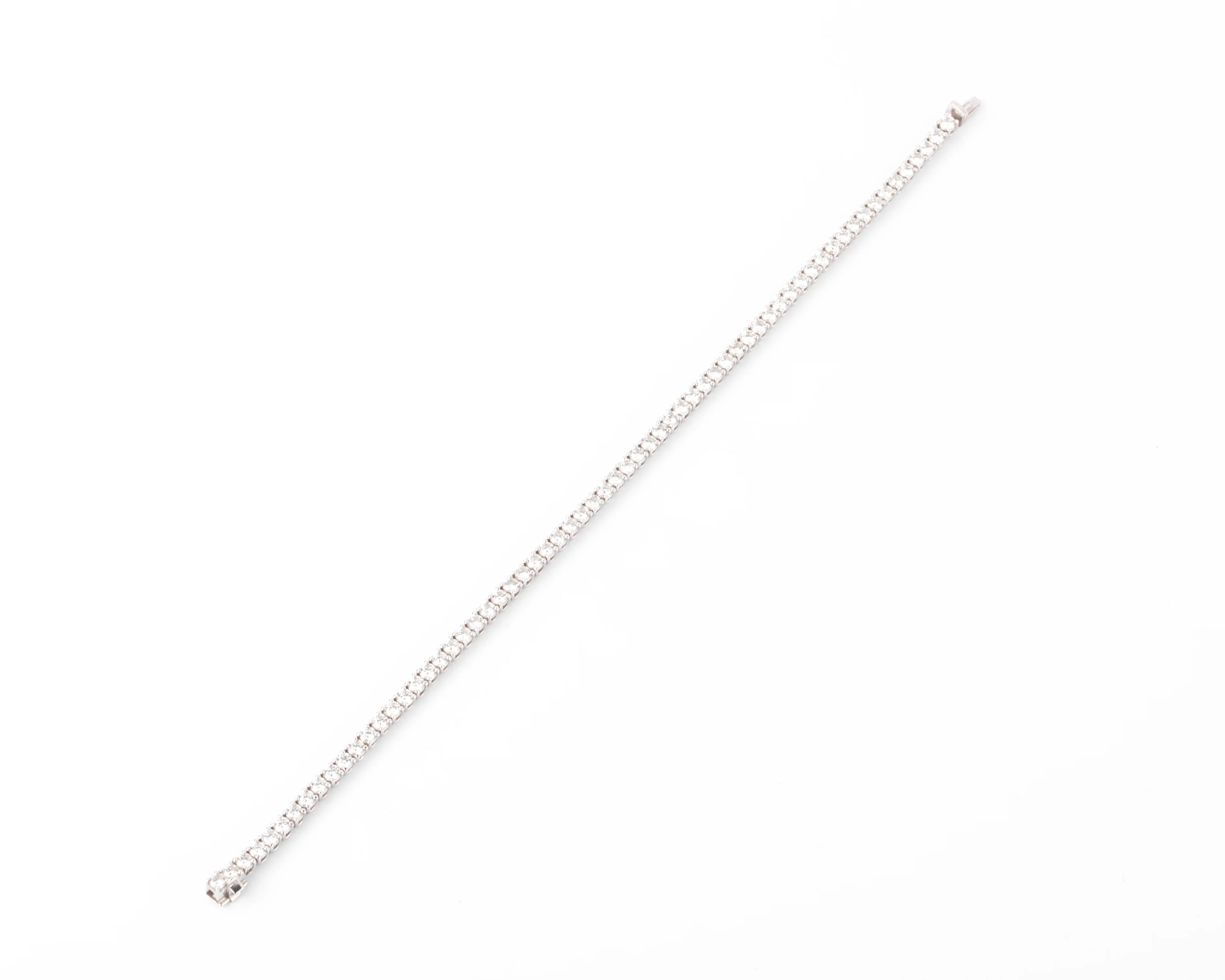 Bracelet Rivière en Or gris orné de diamant