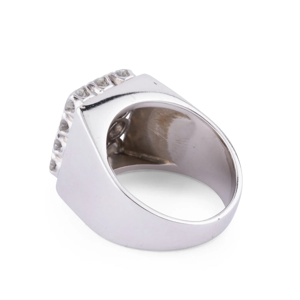 Bague chevalière en or gris et diamant