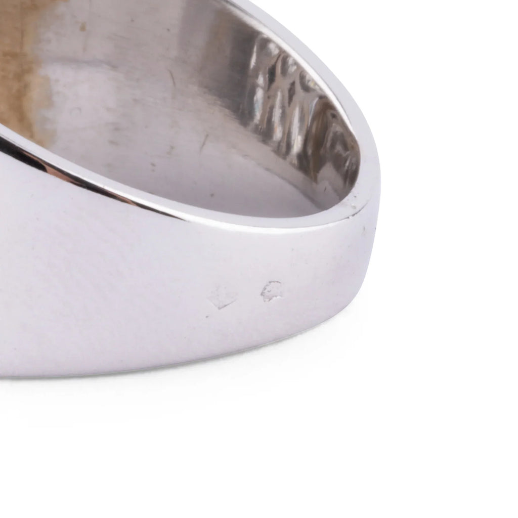 Bague chevalière en or gris et diamant