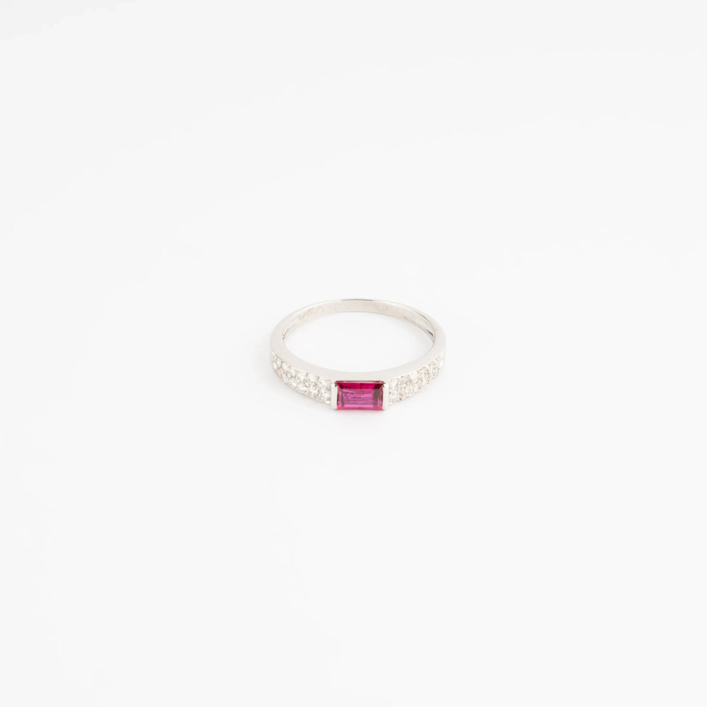 White gold rings from Van Cleef & Arpels