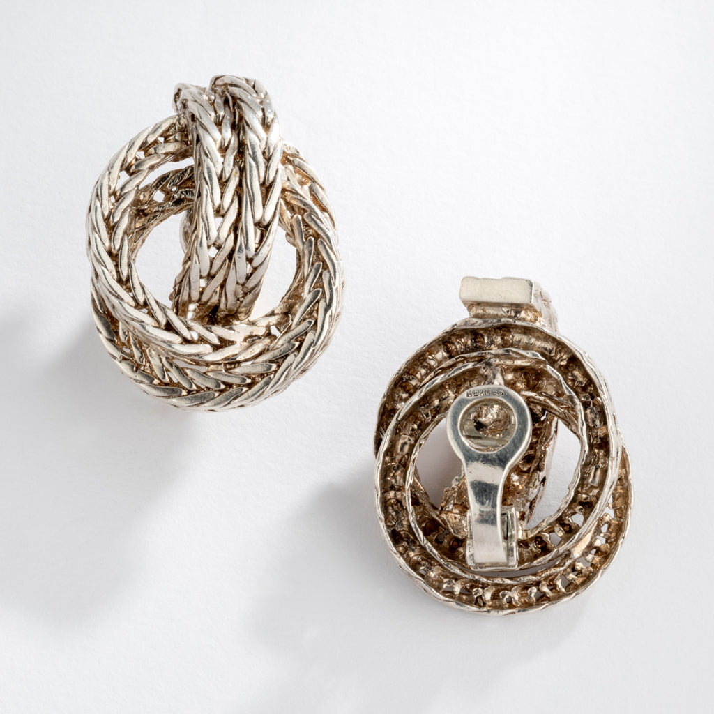 Paire de boucle d’oreille en n a regent collection vendome de la maison Hermès