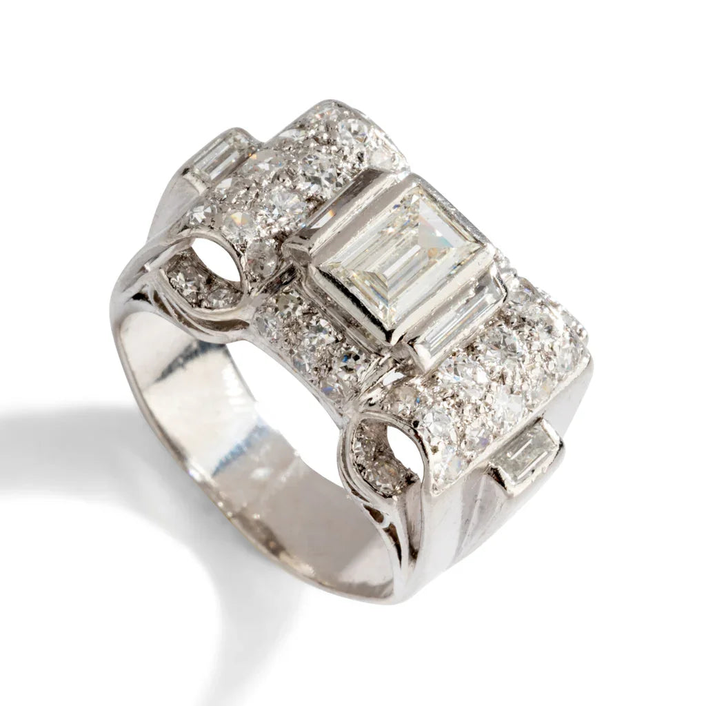 Art Deco Platinum and Diamond Ring