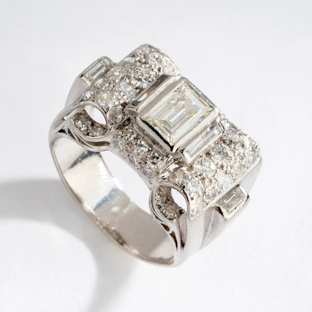 Art Deco Platinum and Diamond Ring