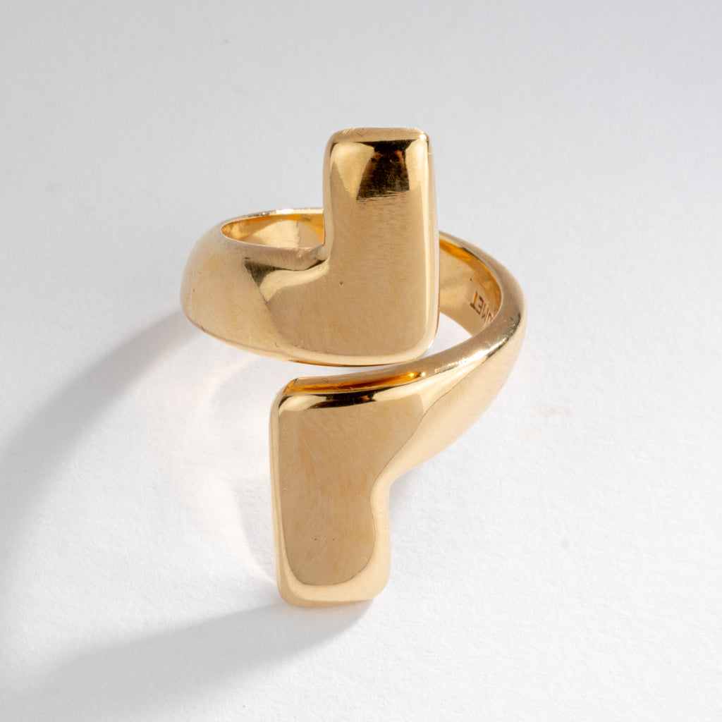 Bague or jaune géometrique de la maison Chaumet