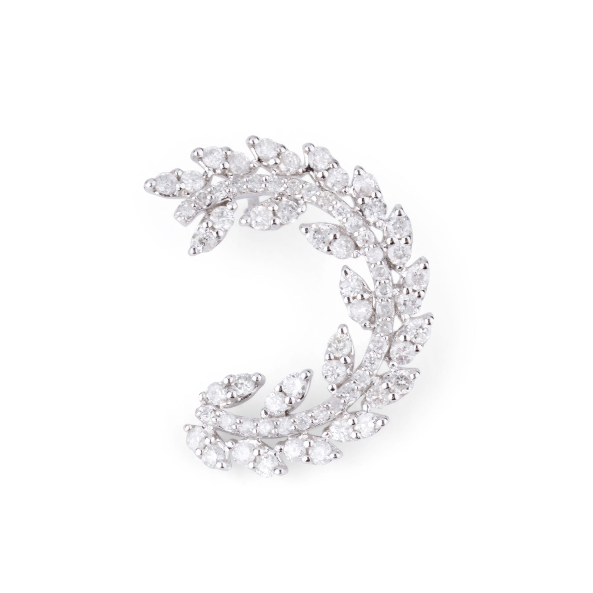 Boucles d'oreilles en or gris  demi cercle pavé de diamant