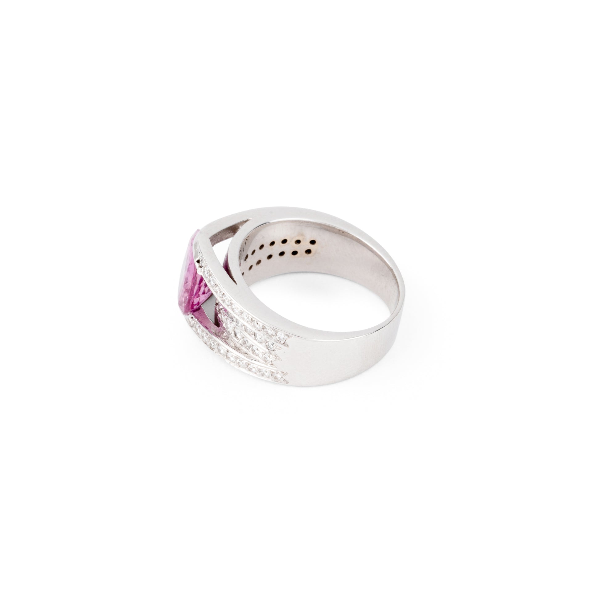 Grey gold ring with pink sapphire