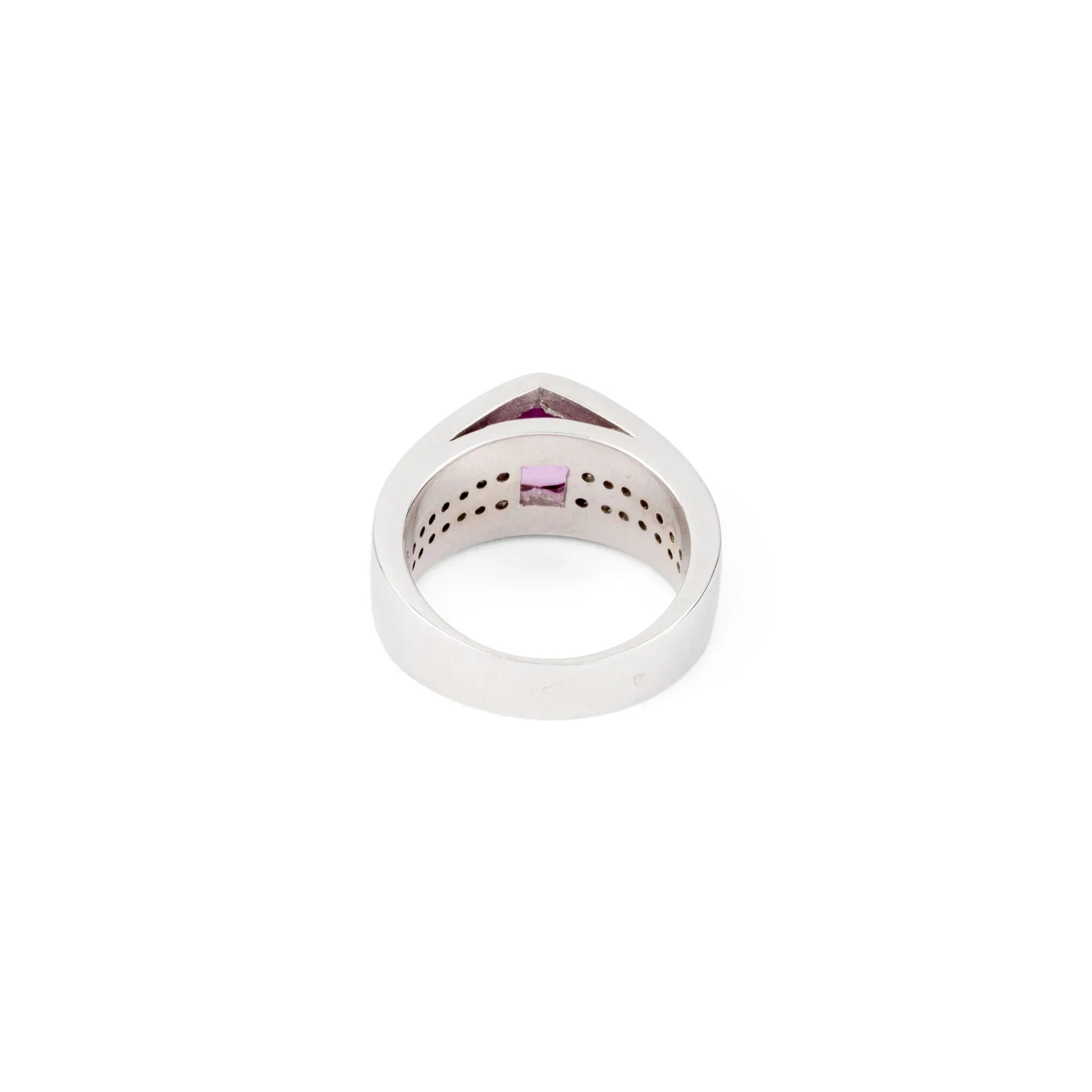 Grey gold ring with pink sapphire