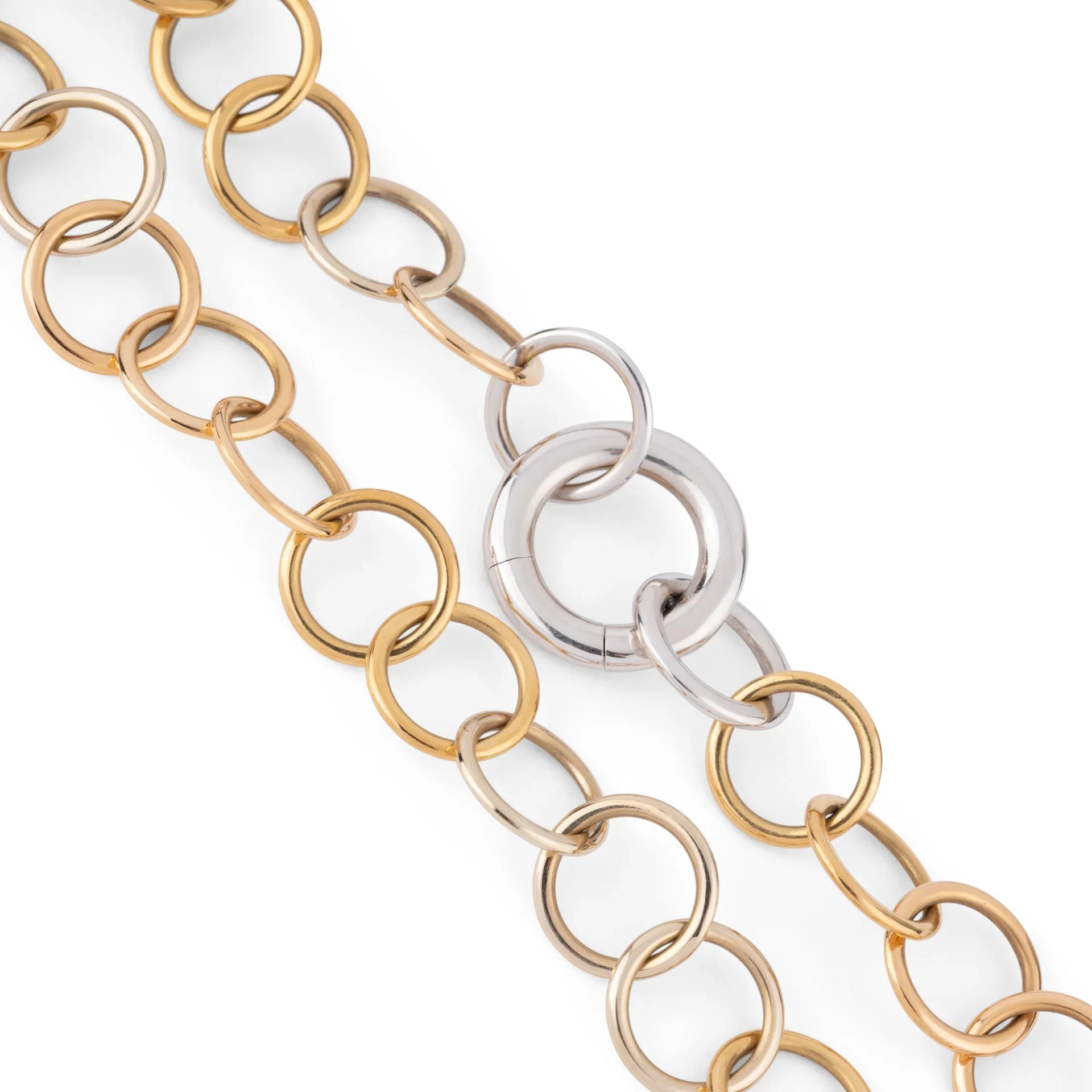 Collier de la Maison Pomellato modèle Lucciole en or jaune et gris.