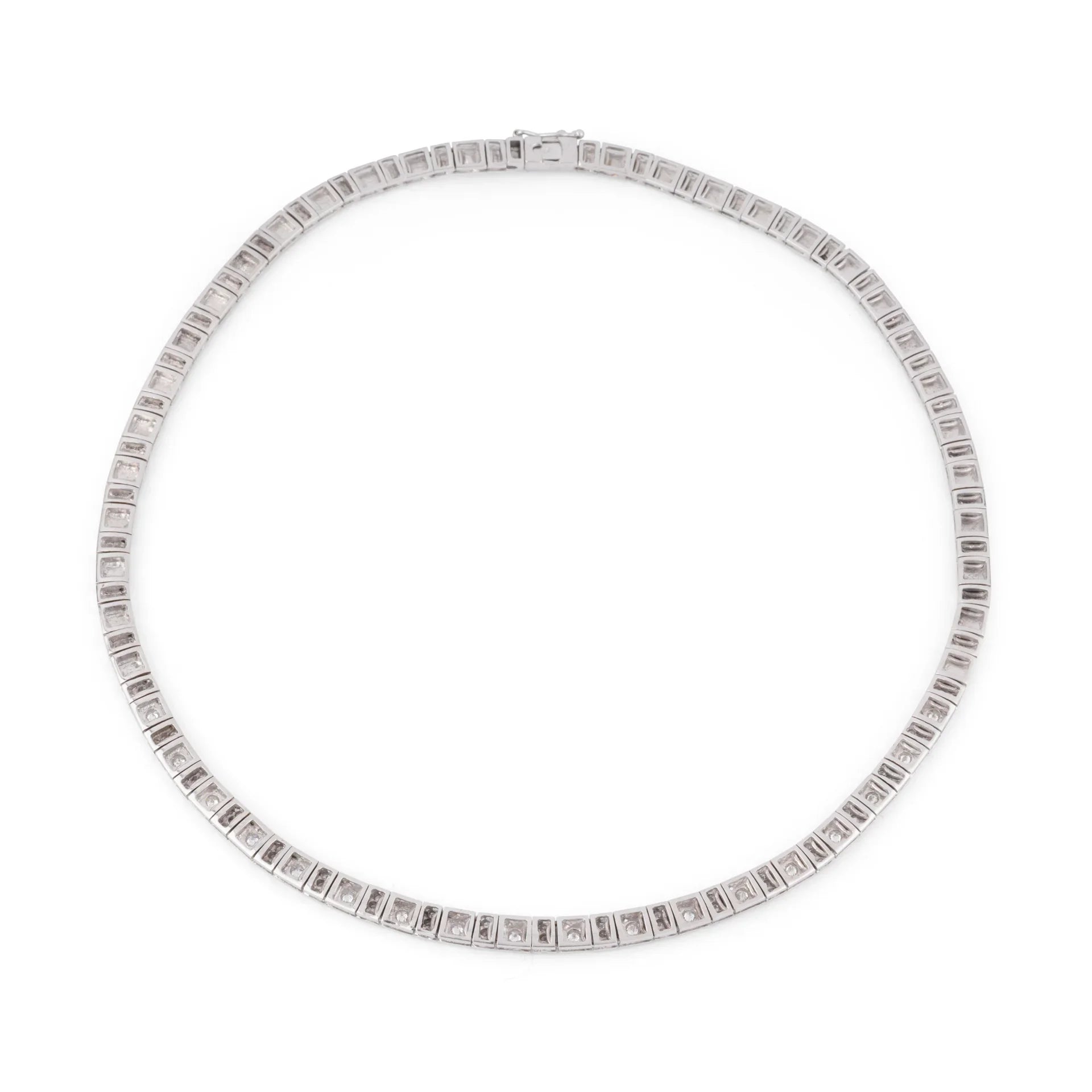 Collier en or gris et diamant