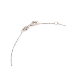 Charger l&#39;image dans la galerie, Collier en or gris ornée de 5 diamants entourés de plus petit diamant
