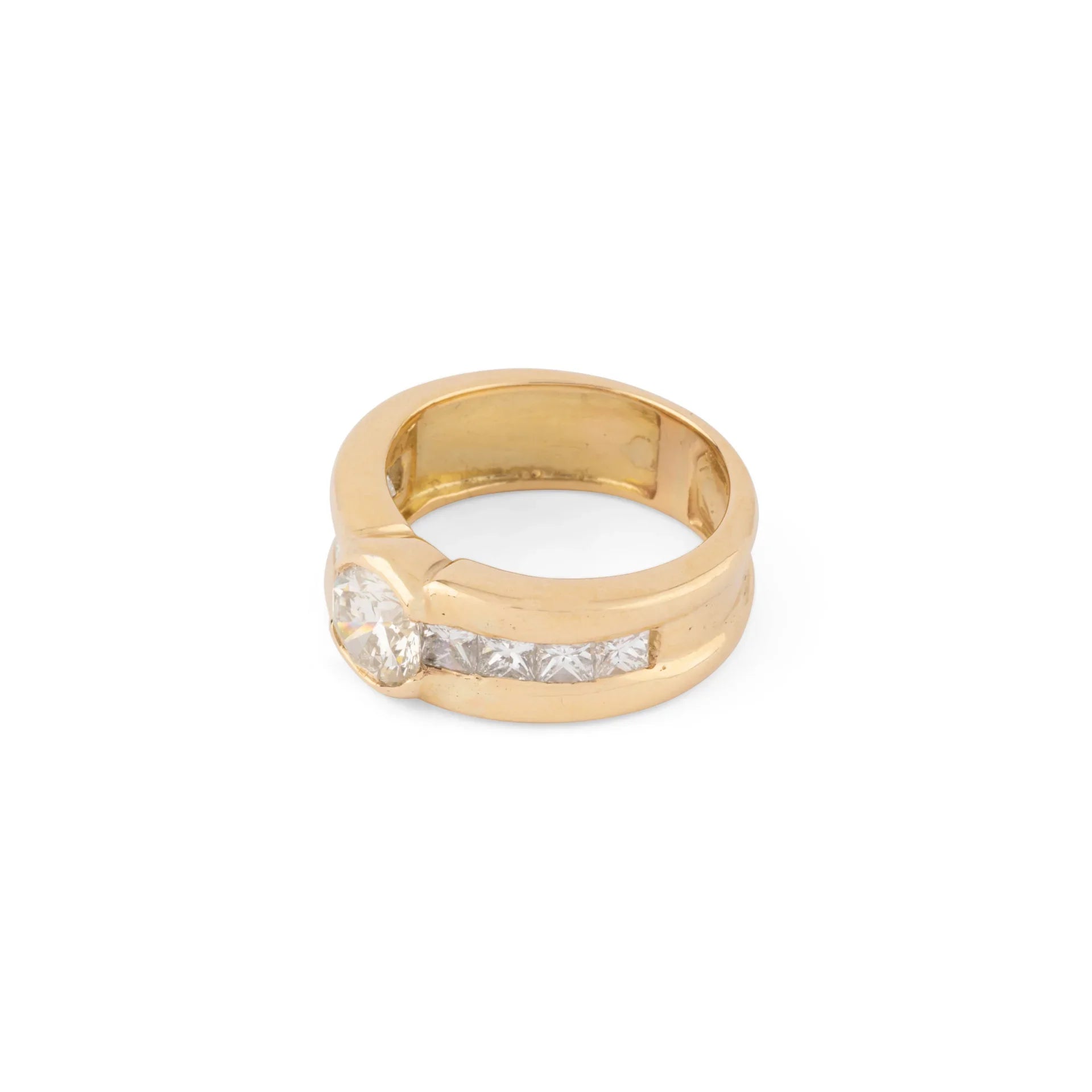 Bague solitaire ornée d'un diamant taille brillant d'environ 1,21 cts