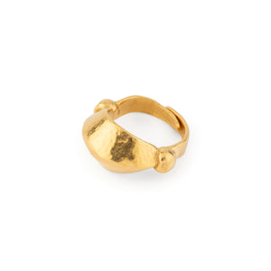 Bague martelé bombée du créateur Lalaounis