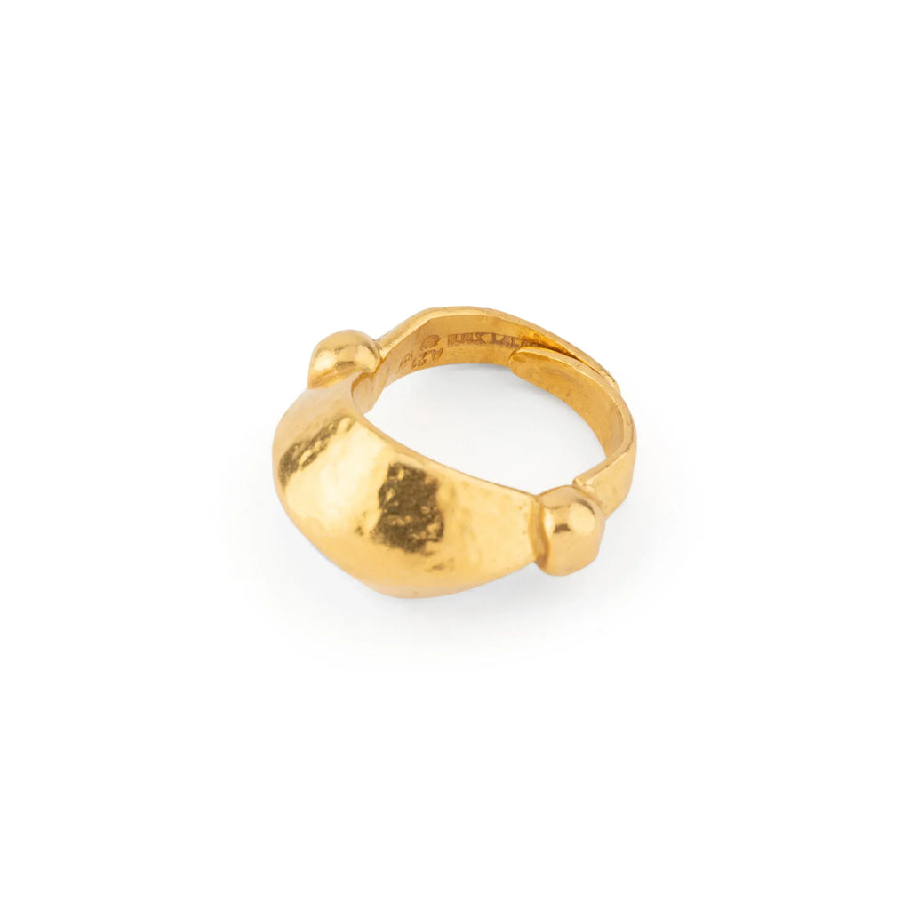 Bague en or 22k du créateur grec Ilias Lalaounis.