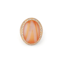 Charger l&#39;image dans la galerie, Bague en or jaune brossé ornée d&#39;une agate et diamant
