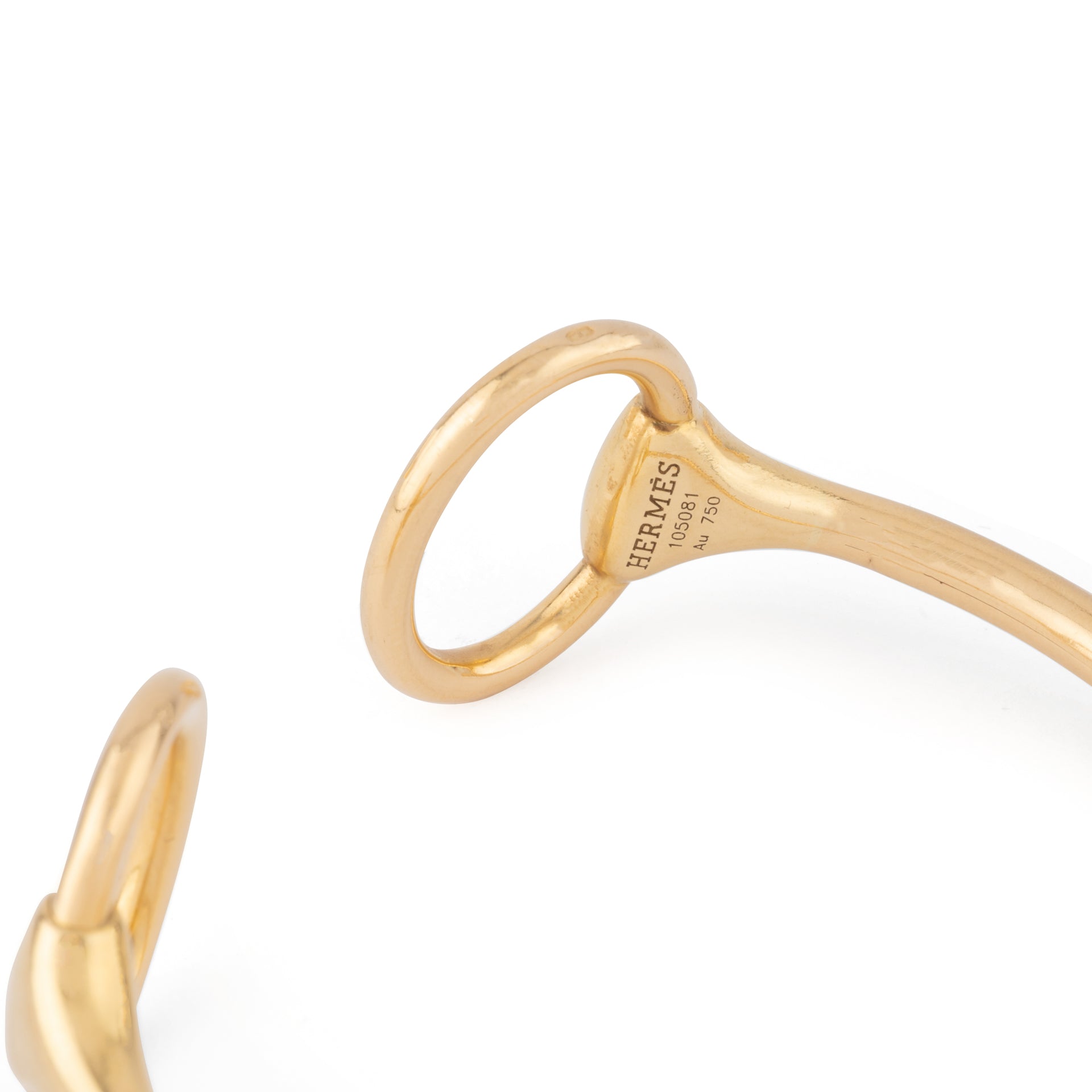 Bracelet or jaune de la maison Hermés