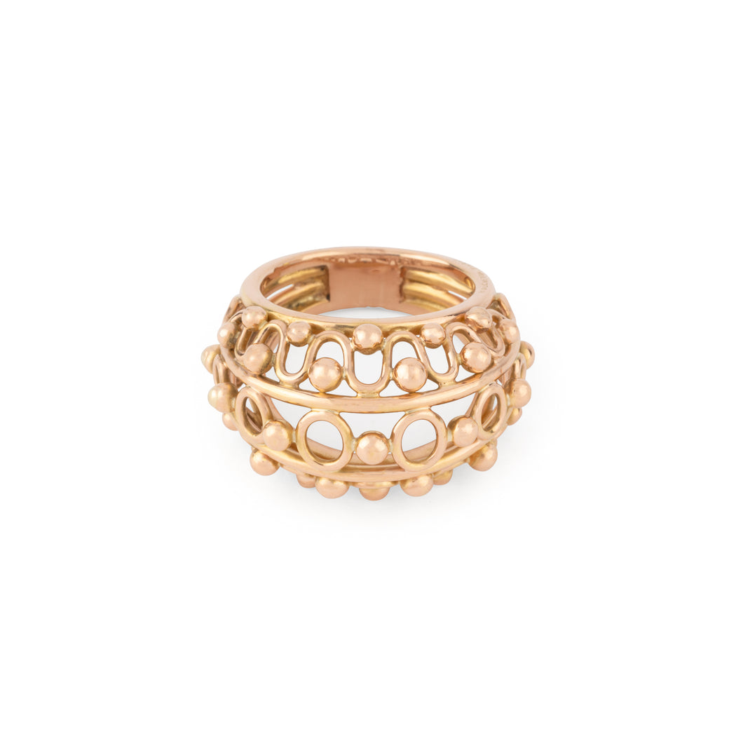 Bague boule or rose de la maison Boucheron