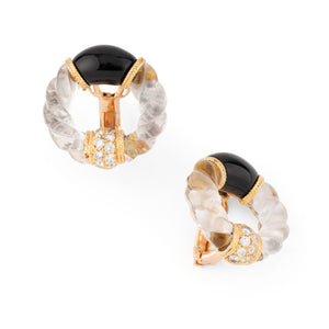 Boucle d'oreille en or jaune onyx,cristal de roche et diamant de la maison Boucheron