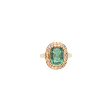 Charger l&#39;image dans la galerie, Bague en or jaune ornée d&#39;une émeraude
