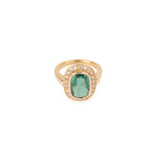 Charger l&#39;image dans la galerie, Bague en or jaune ornée d&#39;une émeraude
