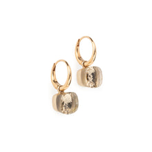 Charger l'image dans la galerie, Boucles d'oreilles Pomellato Nudo en or rose et cristal de roche
