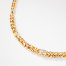 Charger l'image dans la galerie, Collier or jaune maille gourmette intercalé de maillon en  diamant
