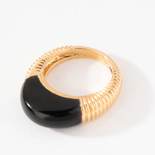 Charger l'image dans la galerie, Bague or jaune et onyx de la maison Cartier
