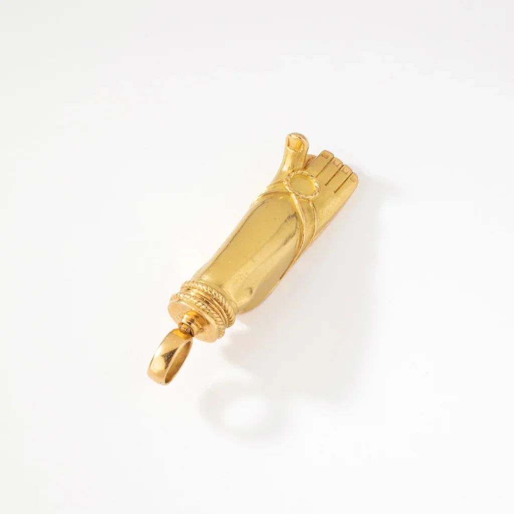 Pendentif or jaune de la maison Fred