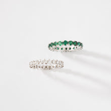 Charger l'image dans la galerie, Alliance en or gris sertie de diamant
