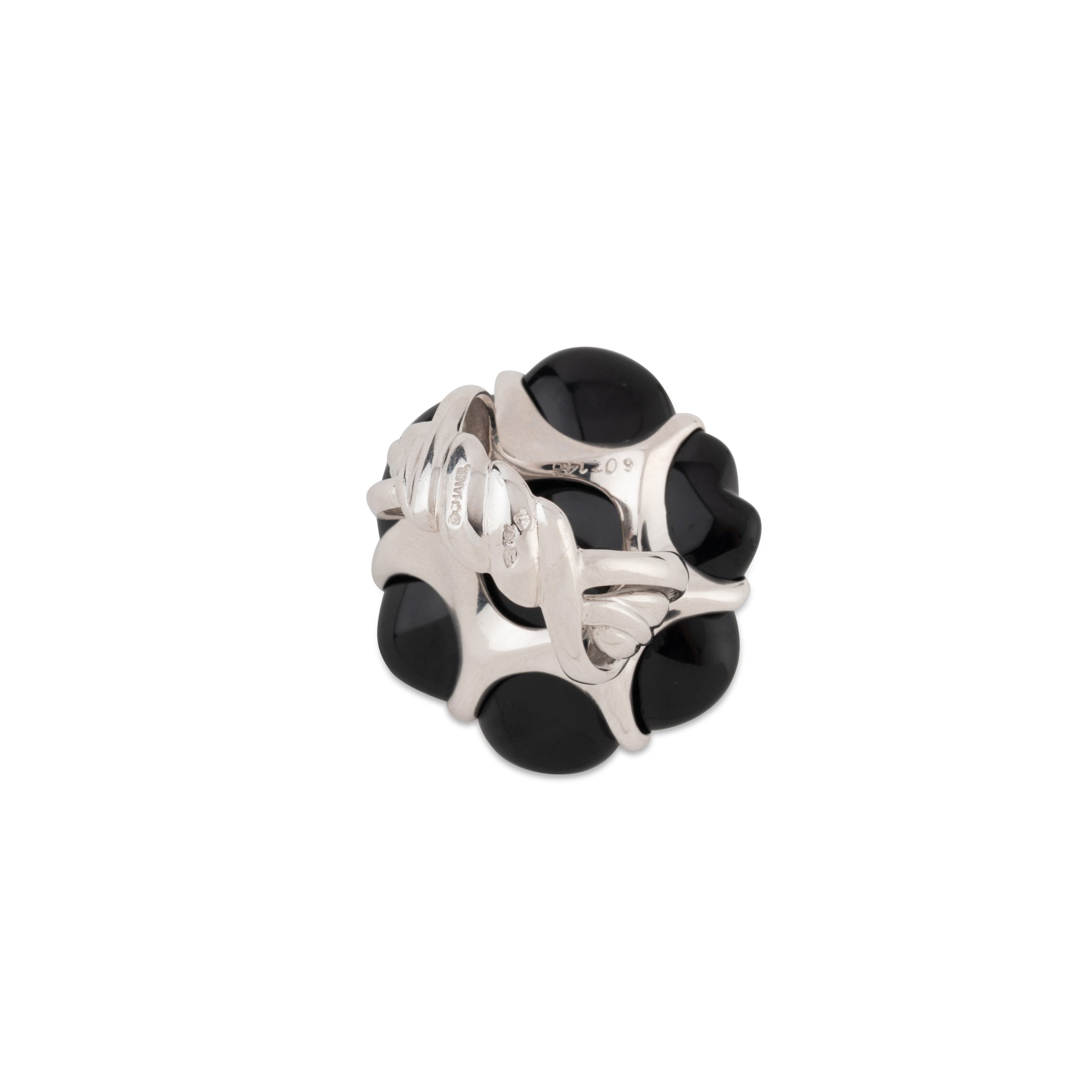 Bague Chanel or gris Camelia Onyx