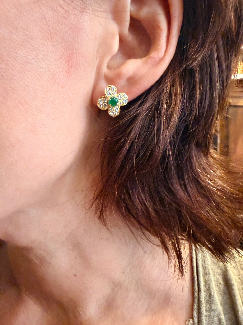 Boucles d'oreilles "Fleurette" Van Clef & Arpels en émeraude et diamants