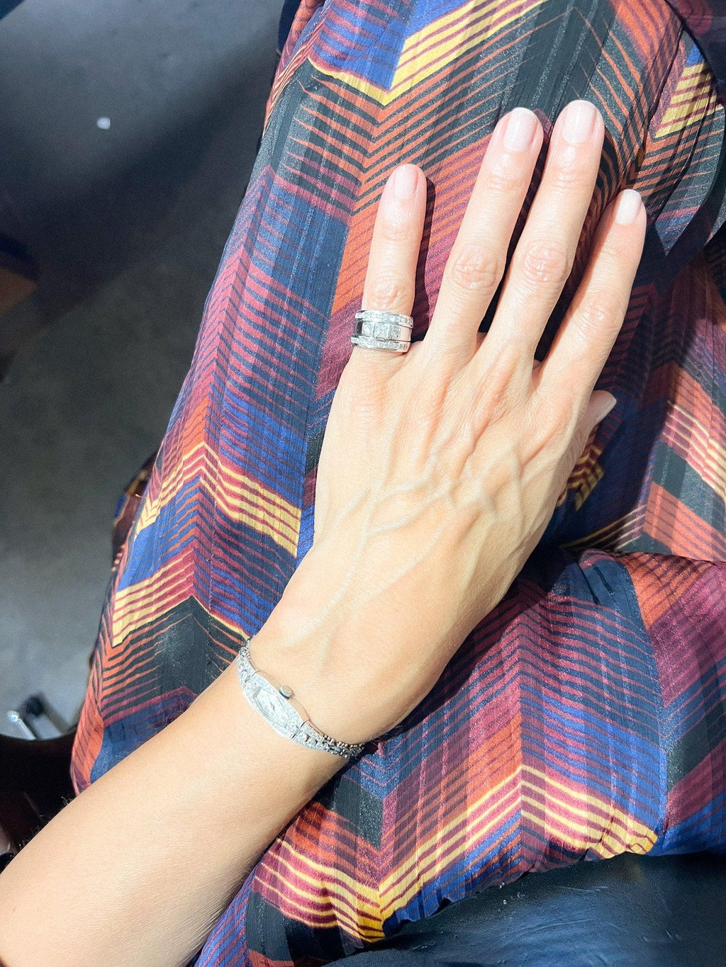 White gold and princess cut diamond ring