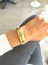 Charger l&#39;image dans la galerie, Bracelet jonc or jaune Napoleon III en perles
