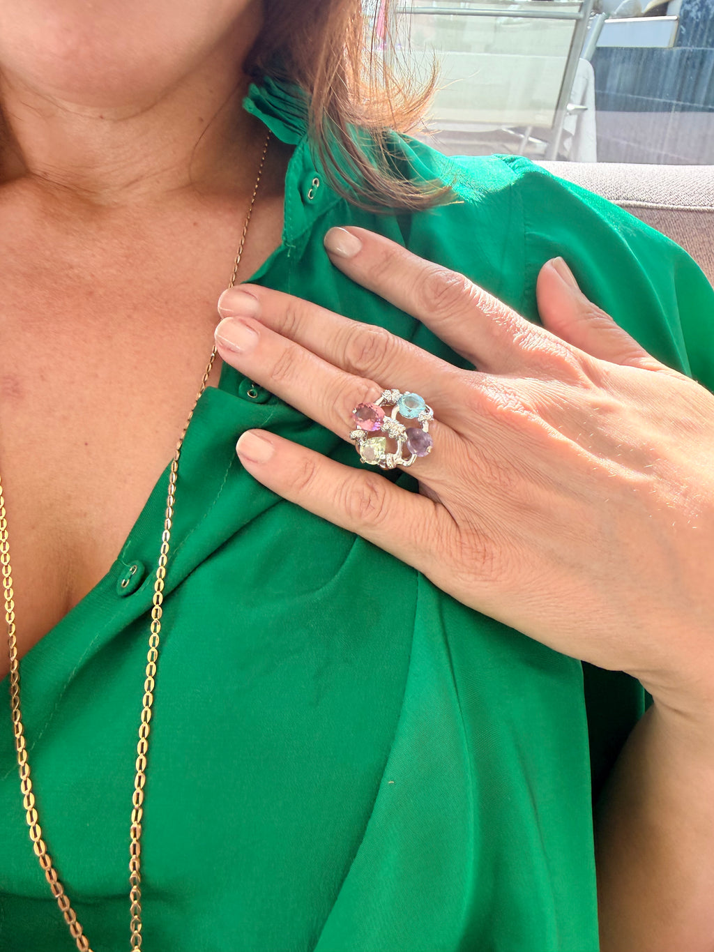 Bague Chanel "Vénitienne" avec pierres fines