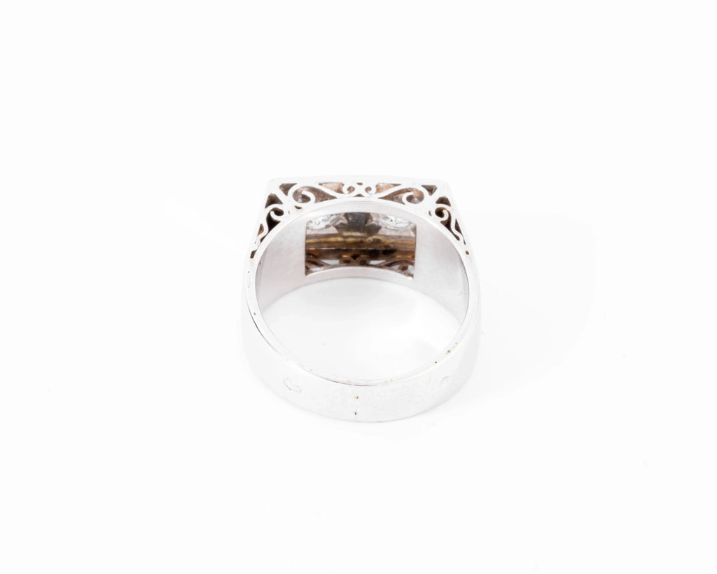 Platinum signet ring adorned with 2 diamonds
