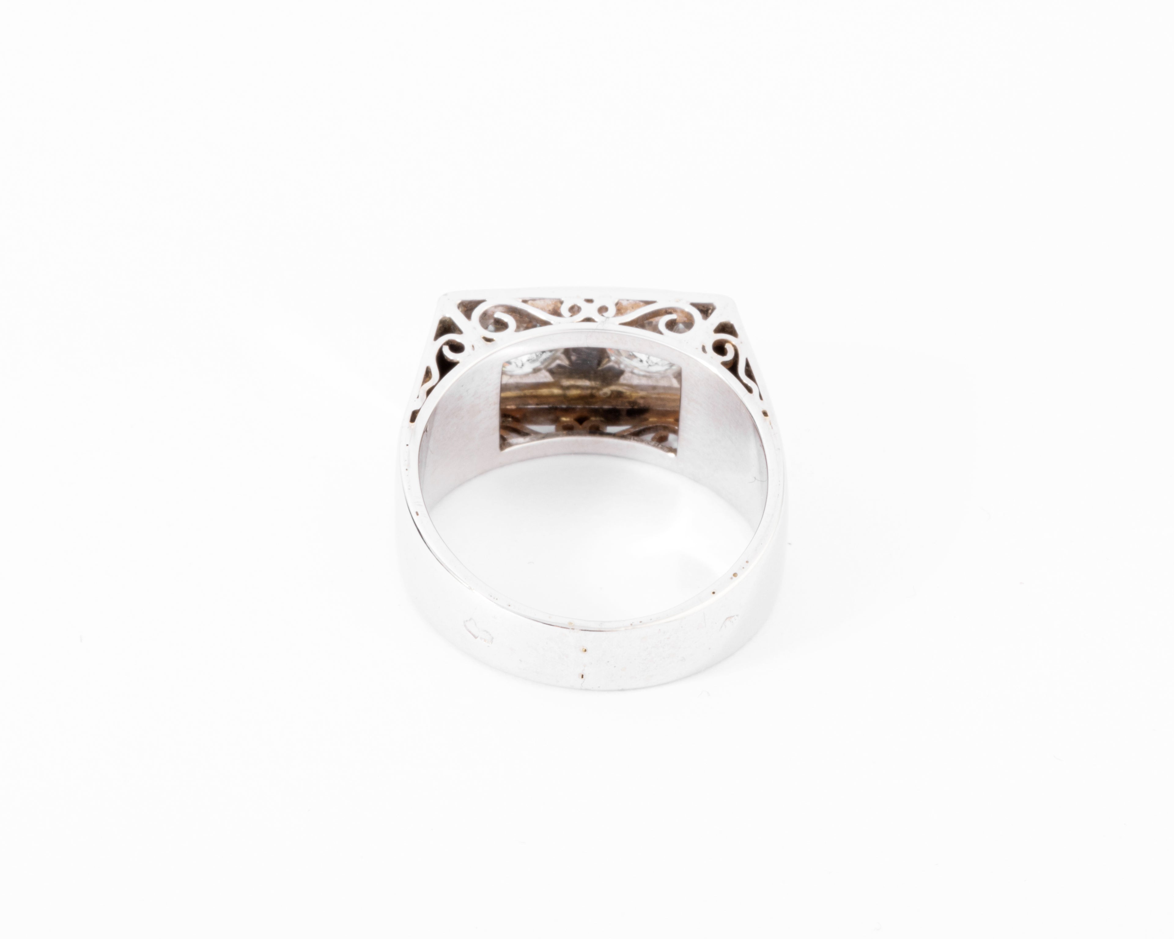 Platinum signet ring adorned with 2 diamonds