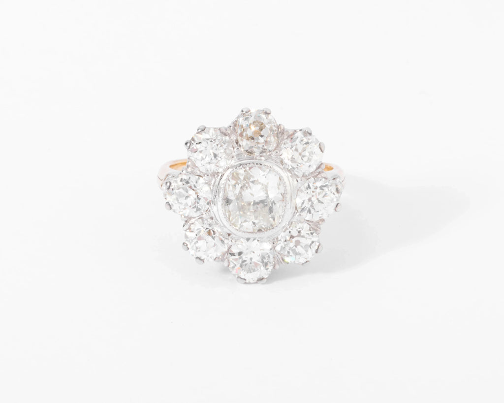 Daisy diamond ring