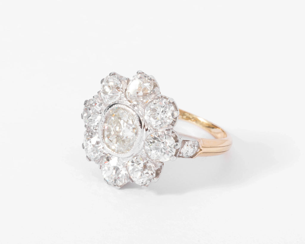 Daisy diamond ring