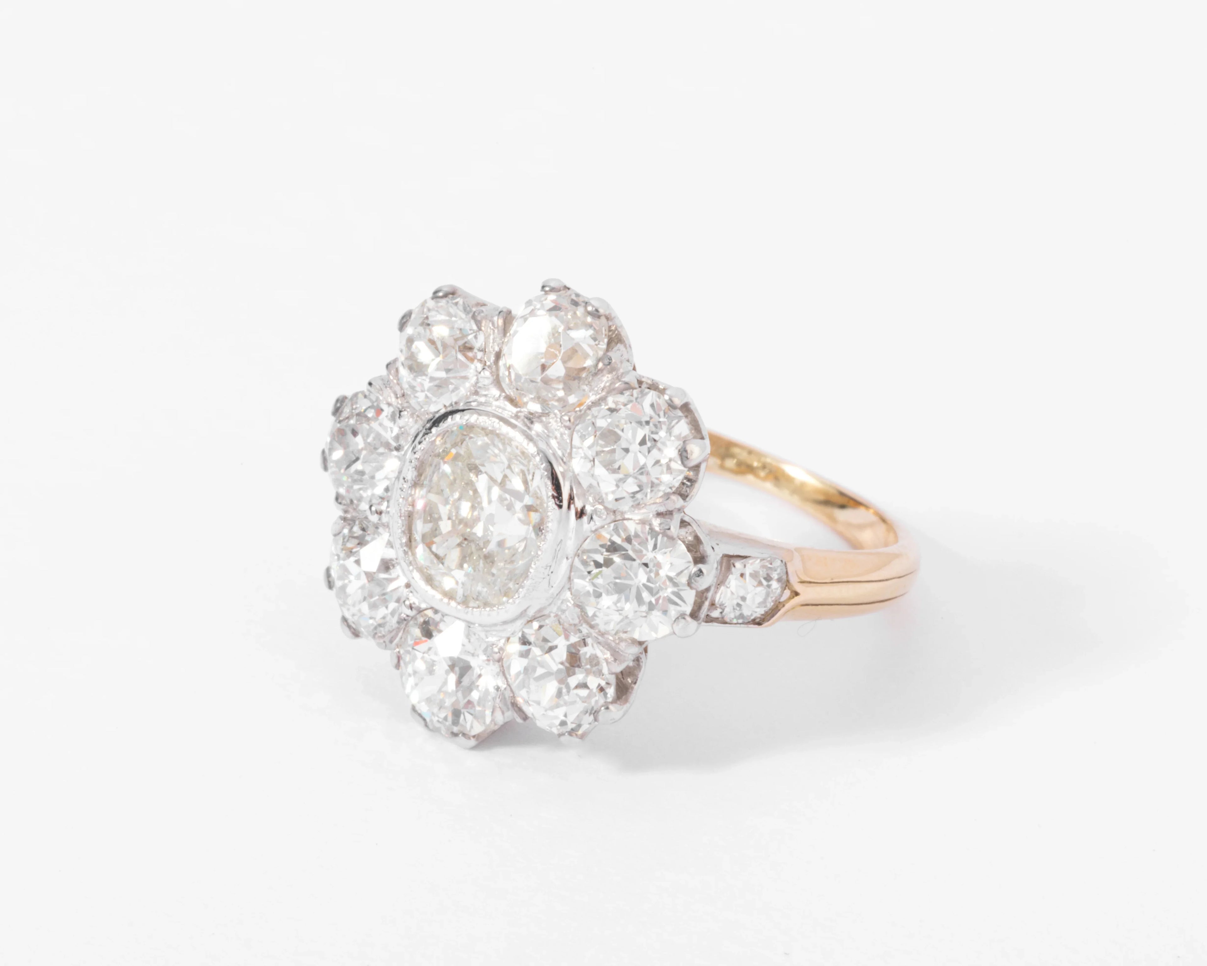 Daisy diamond ring