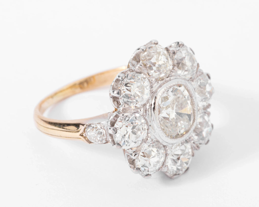 Daisy diamond ring