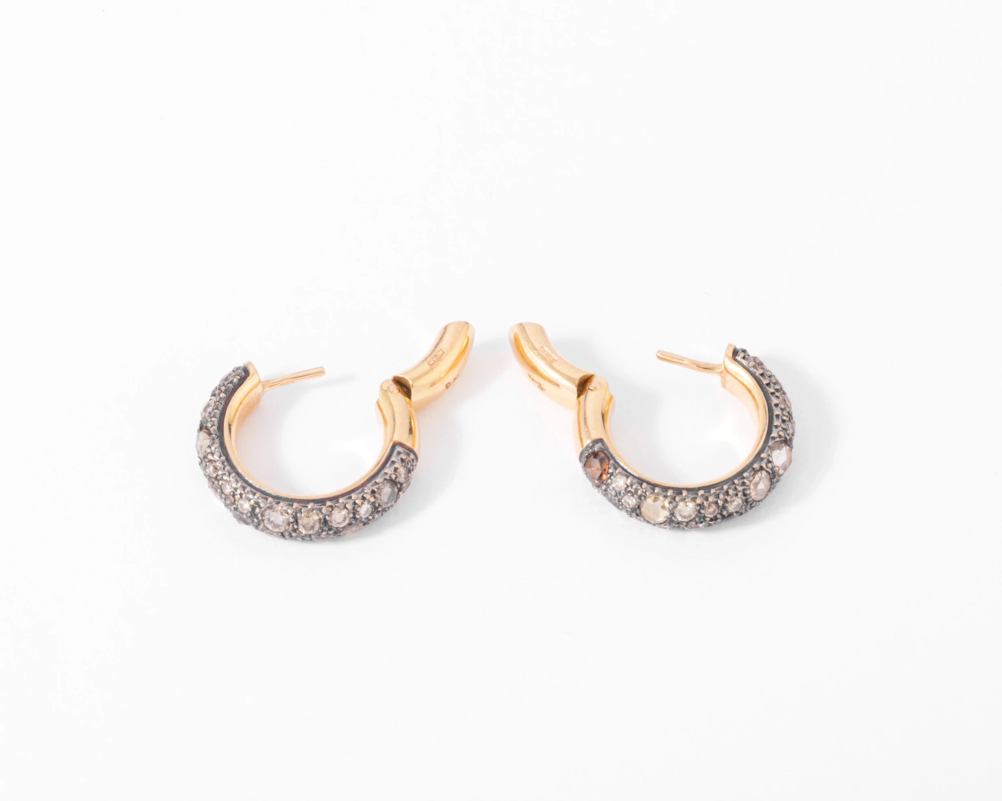 Boucles d'oreilles signées de la maison italienne Pomellato,modèle Tango