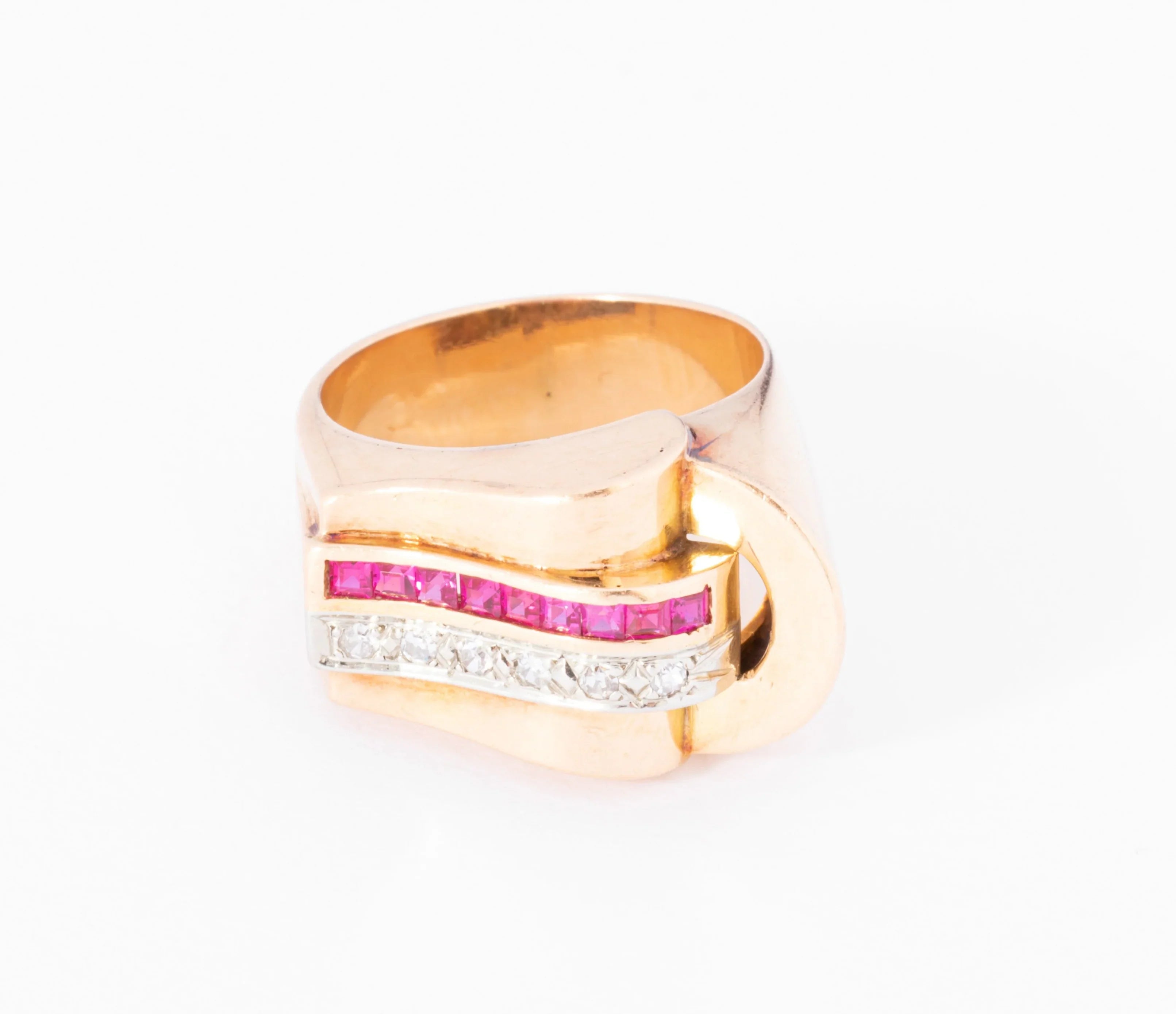 Rose gold tank ring with synthetic diamonds and rubies