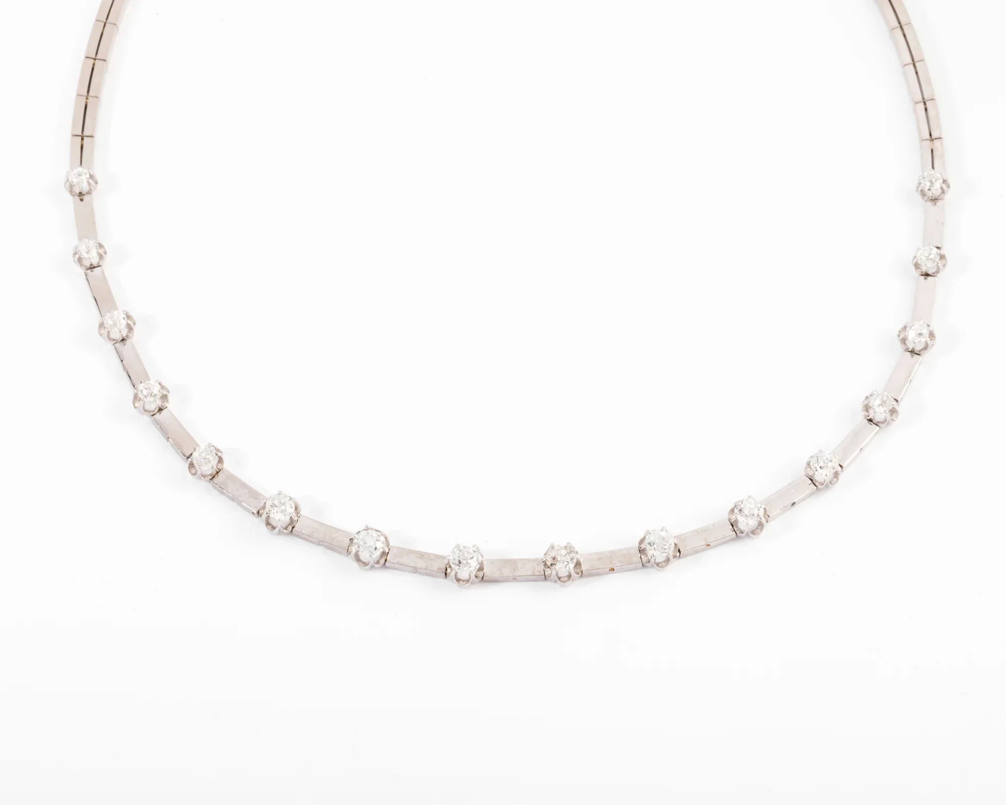 collier en diamant et or gris des 1960